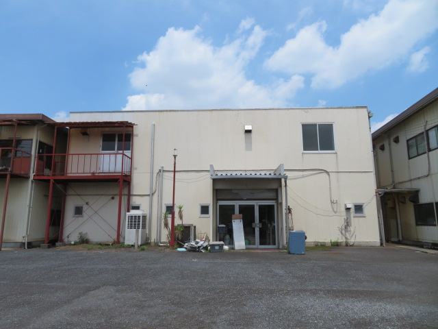 所沢市大字中富の工場の外観