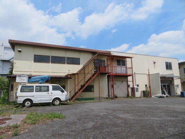 所沢市大字中富の工場