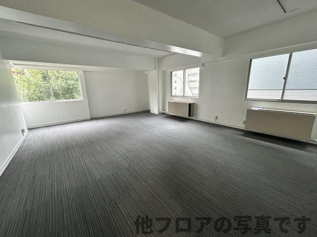 新宿Ｑフラットビル　B2号室の内装|他フロアの写真です。