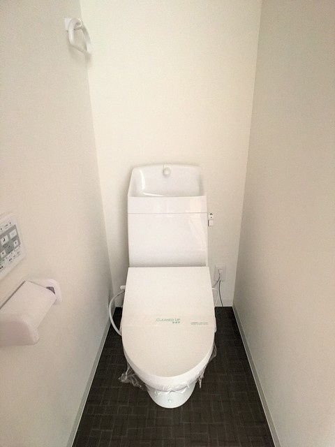 直方市大字感田のアパートのトイレ