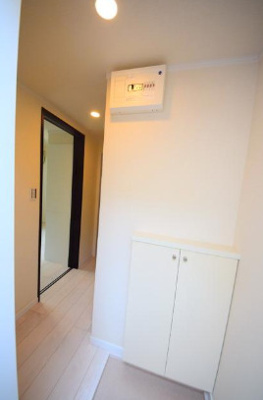 【玄関】 | ラボーナ西横浜 | 同建物別部屋参考
