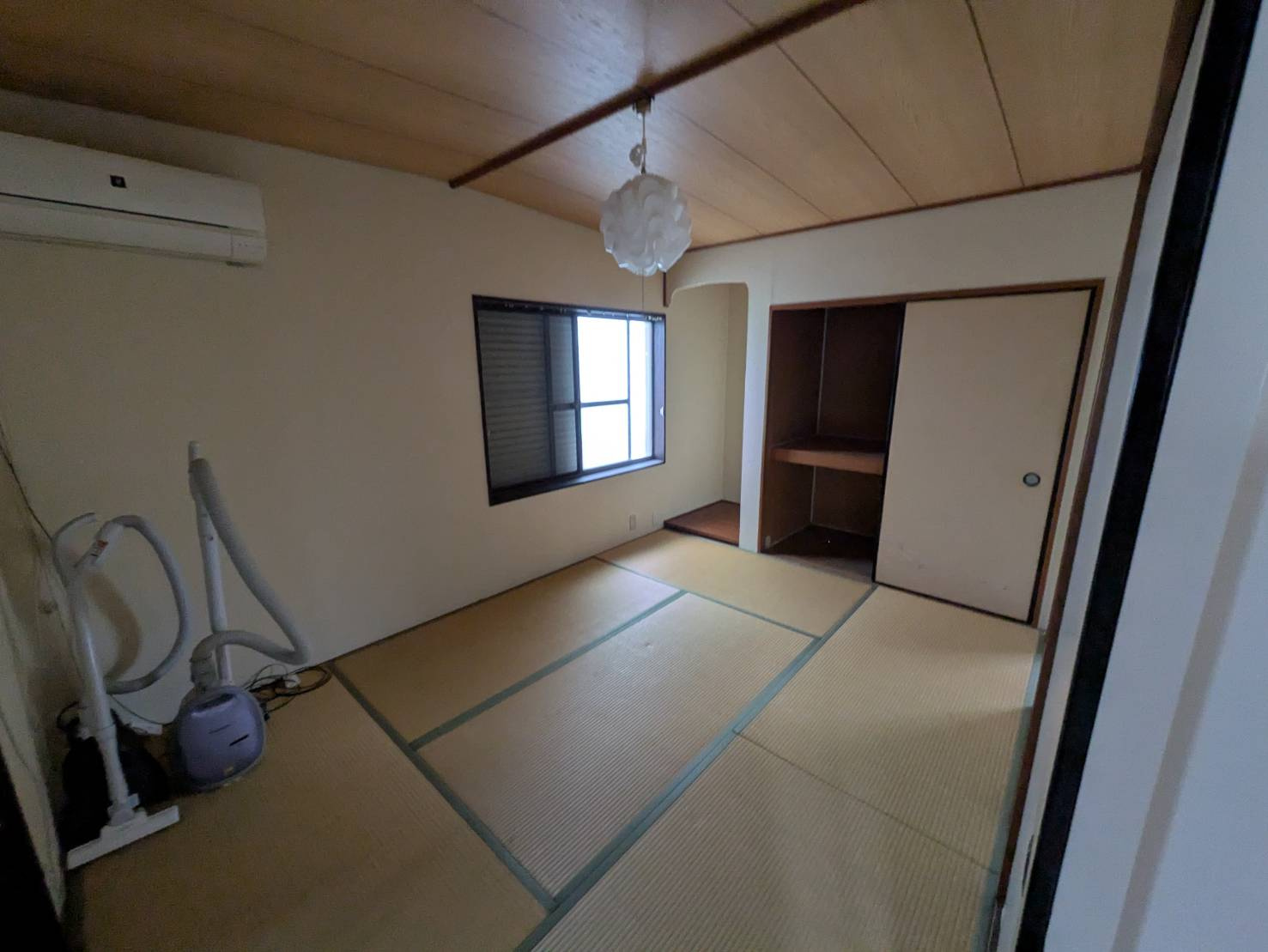 南別府４丁目の和室