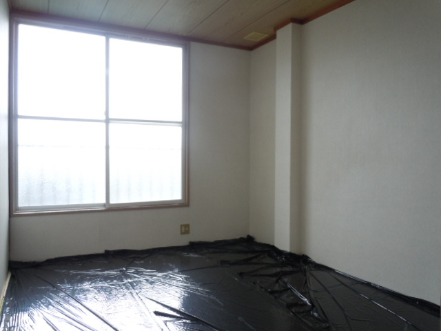 草野マンション８号館の寝室