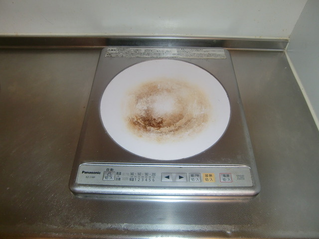 西之町ハイツ　Ｂのキッチン|IHコンロ