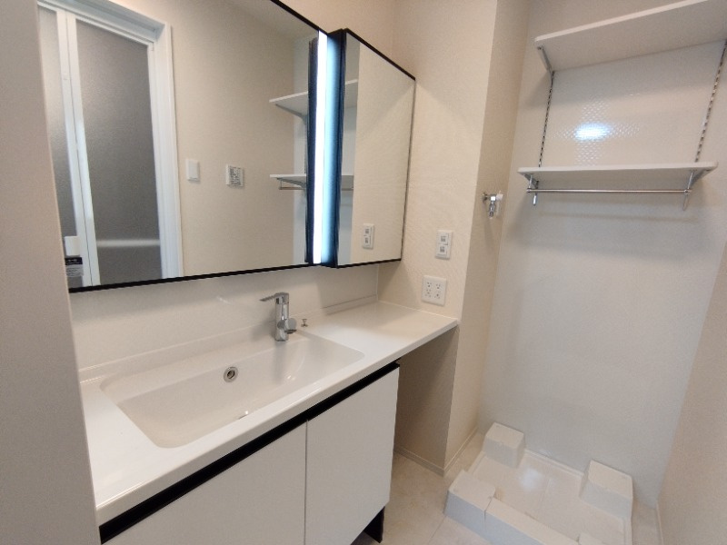 D-room両町の洗面所