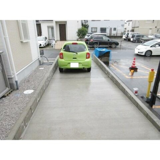 【駐車場】 | 菱沼２丁目貸家