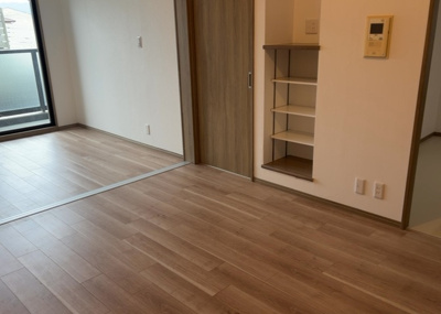 【ダイニング】 | ライオンズマンション橋本台第２ | ダイニングは、食事や家族の団らんスペースとしてだけではなく、ほかの用途としても使用することができます。ダイニングテーブルを置き、食事のためのスペースを作ることでリビングとの差別化を図ることができます。