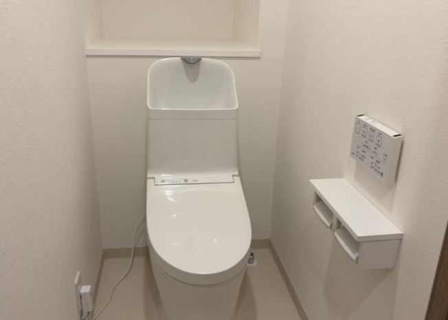 【トイレ】 | ライオンズマンション橋本台第２ | トイレは大きさや形、機能、抗菌性などが異なる多種多彩なタイプが各メーカーから出ています。それぞれに良さがあるため、事前にどういったタイプのトイレがいいのかをご家庭内で決めて、内見に行くといいでしょう。