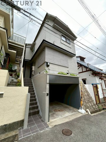 木造２階建て