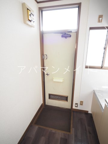 【玄関】 | 第二カトレアハイツ | 明るい玄関です