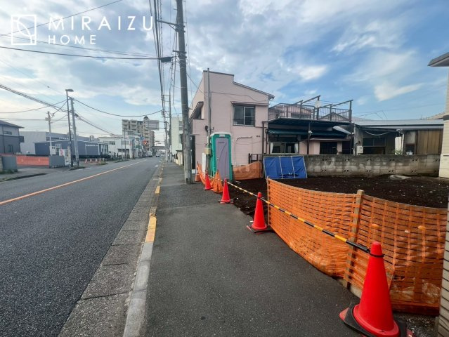 【周辺】 | 居心地の良さそうなリラックスできる空間。独立性のある建物ですので、ご自分の時間を大切にしたご家族様にぴったりです！