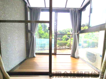【バルコニー】 | 青葉台中古戸建 | 陽当たり良好なバルコニーです