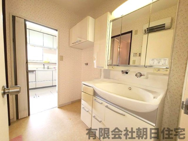【独立洗面台】 | 青葉台中古戸建 | 使いやすい独立洗面台です