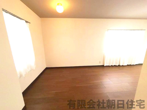 【洋室】 | 青葉台中古戸建 | ゆったりした洋室です
