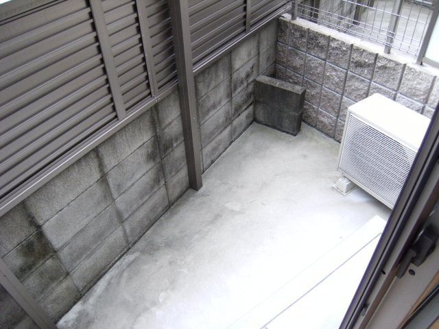 リヴェール曽根のバルコニー
