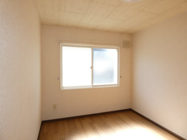 グレースタウンAの洋室