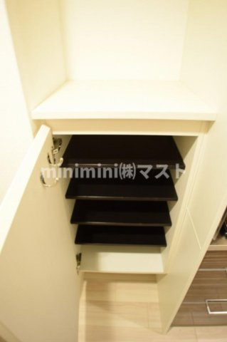 レジュールアッシュ難波MINAMIの収納