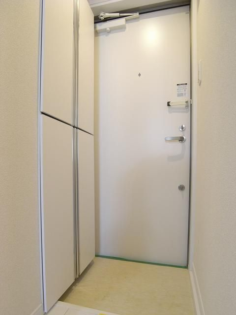 アリロッセ赤羽の玄関