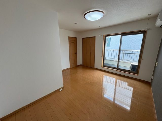 クレフラスト豊四季の洋室