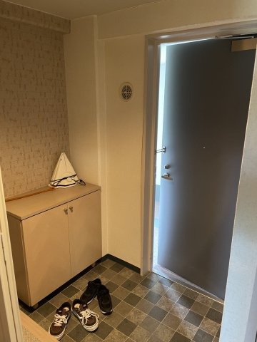 妙高パインバレーロジュマン１号館の玄関
