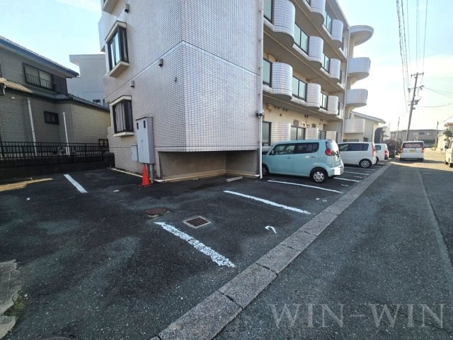 レリブ神ノ輪の駐車場