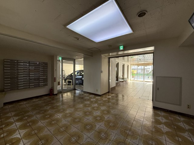 金山レックスマンションのロビー