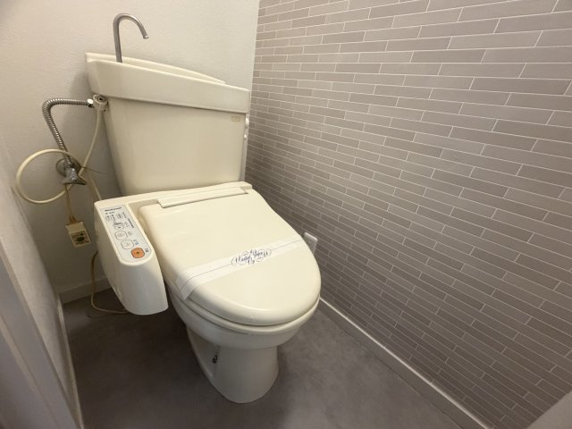 神戸市西区春日台２丁目戸建のトイレ