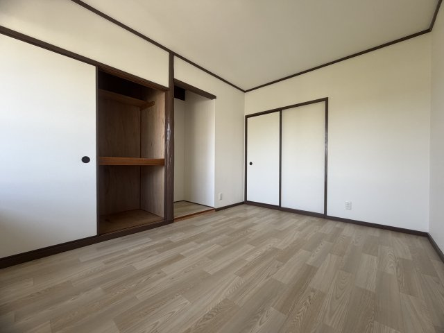 神戸市西区春日台２丁目戸建の洋室