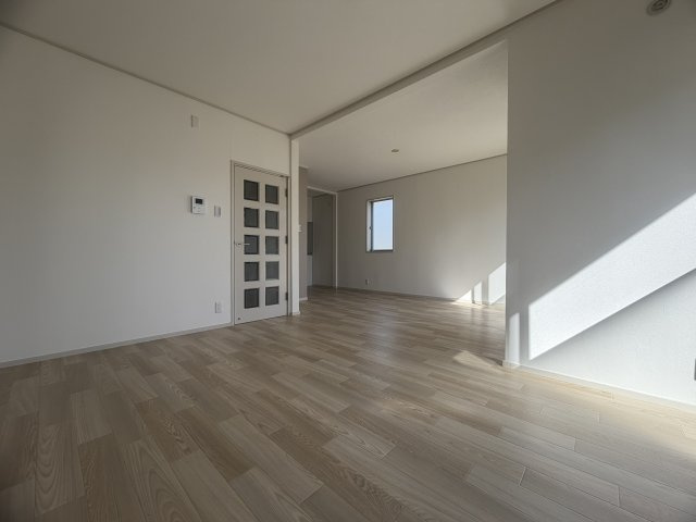神戸市西区春日台２丁目戸建の居間・リビング