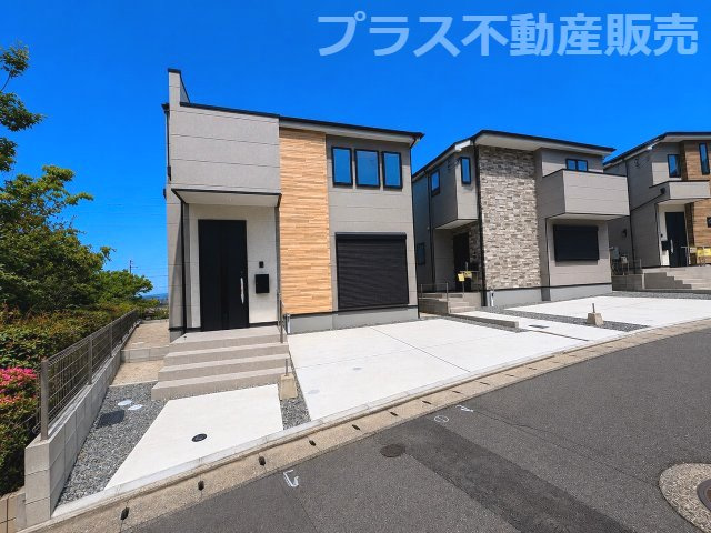 【外観】 | 福岡市西区生松台1丁目3期　1号棟（全3棟）【仲介手数料無料・0円】 | 完成しました。物件内部もご見学頂けます。プラス不動産販売にお任せ下さい。