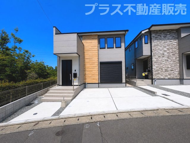 【外観】 | 福岡市西区生松台1丁目3期　1号棟（全3棟）【仲介手数料無料・0円】 | 現地写真。プラス不動産販売なら、現場の全ての棟をまとめてご見学頂けます。