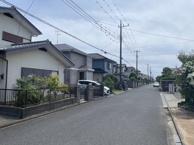 【前面道路含む現地写真】 | 大網白里市富田　中古戸建