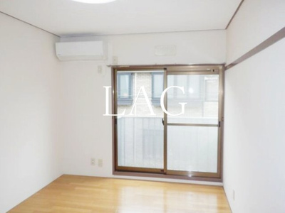 【居間・リビング】 | ハイツよんばんちょう | 洋室のお部屋です。
