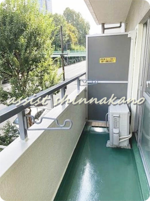 新宿パークサイド永谷のバルコニー|別号室の参考写真です