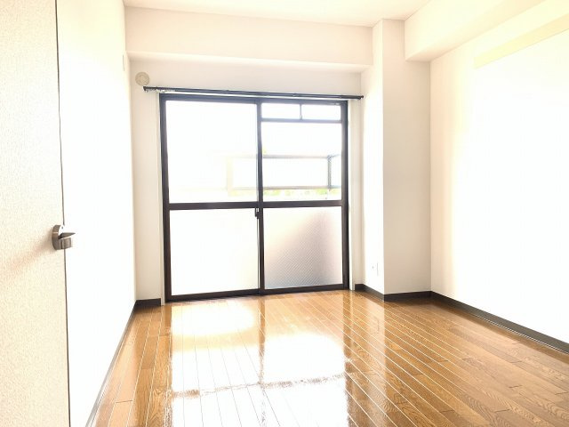 ラルジュ刀根山の寝室