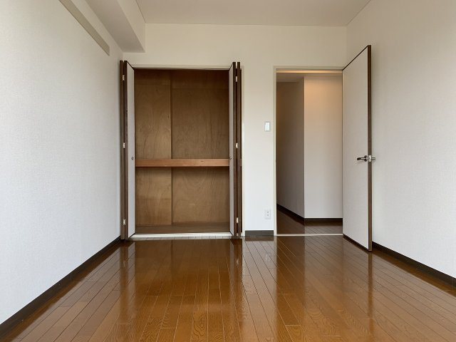 ラルジュ刀根山の寝室