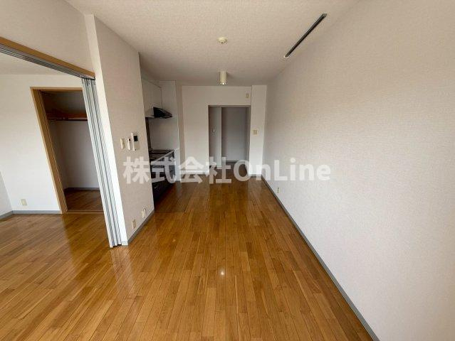 八尾市本町２丁目の賃貸マンションの居間・リビング