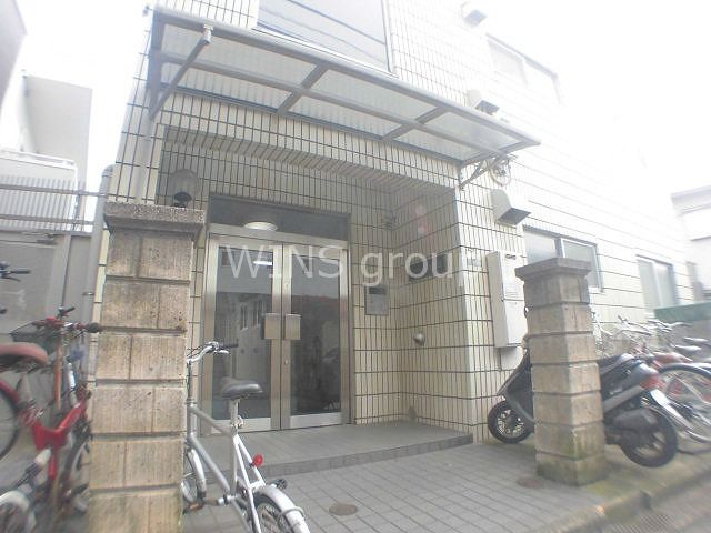 世田谷区祖師谷３丁目の賃貸マンションのエントランス