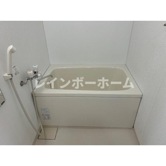 丸新ハイツの浴室