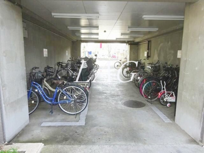 【その他共用部分】 | コモド相模原 | 駐輪場です。
