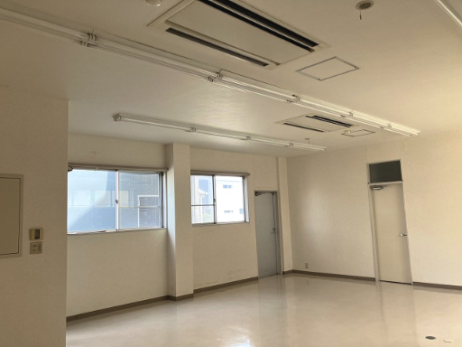 大井町ビルの内装