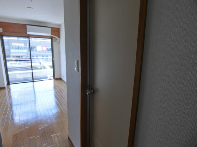 セラフビルの内装
