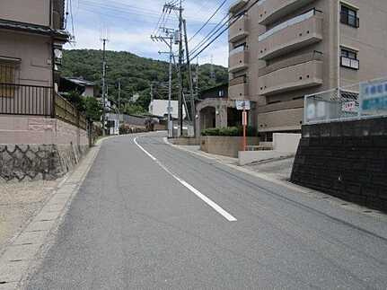 東区戸坂山根２丁目の周辺