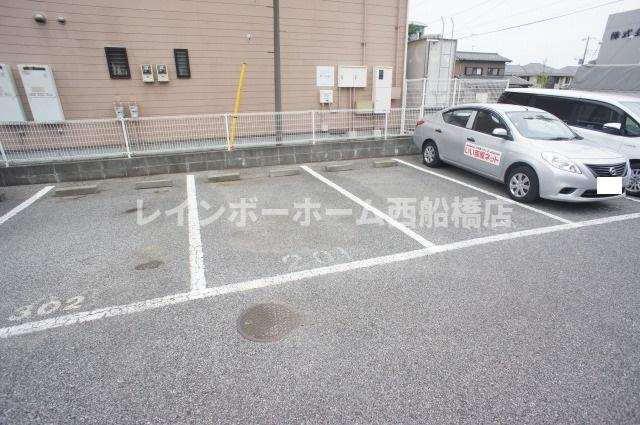 ヴィラアベニューの駐車場