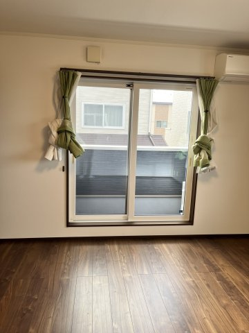 原田町戸建の寝室