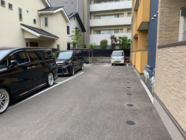ラ・フォンテの駐車場