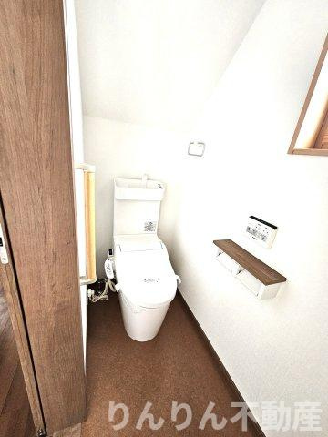 【トイレ】 | 福島1丁目戸建 | シンプルで使いやすいトイレです