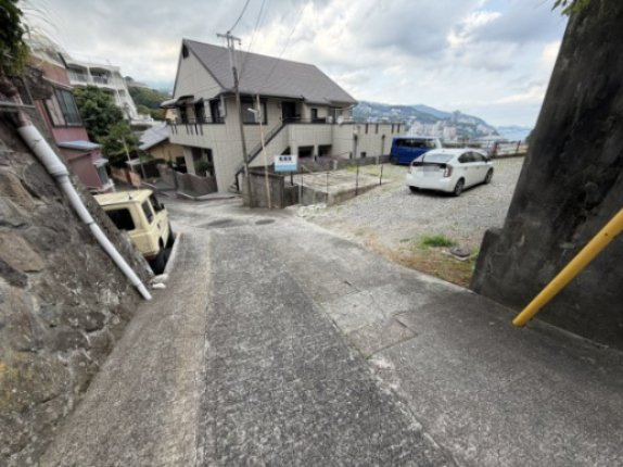 熱海市　桜木町の前面道路含む現地写真