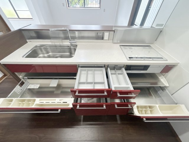 高知市大津乙　中古戸建のキッチン