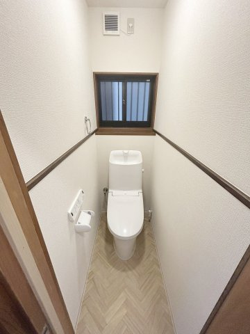 高知市大津乙　中古戸建のトイレ